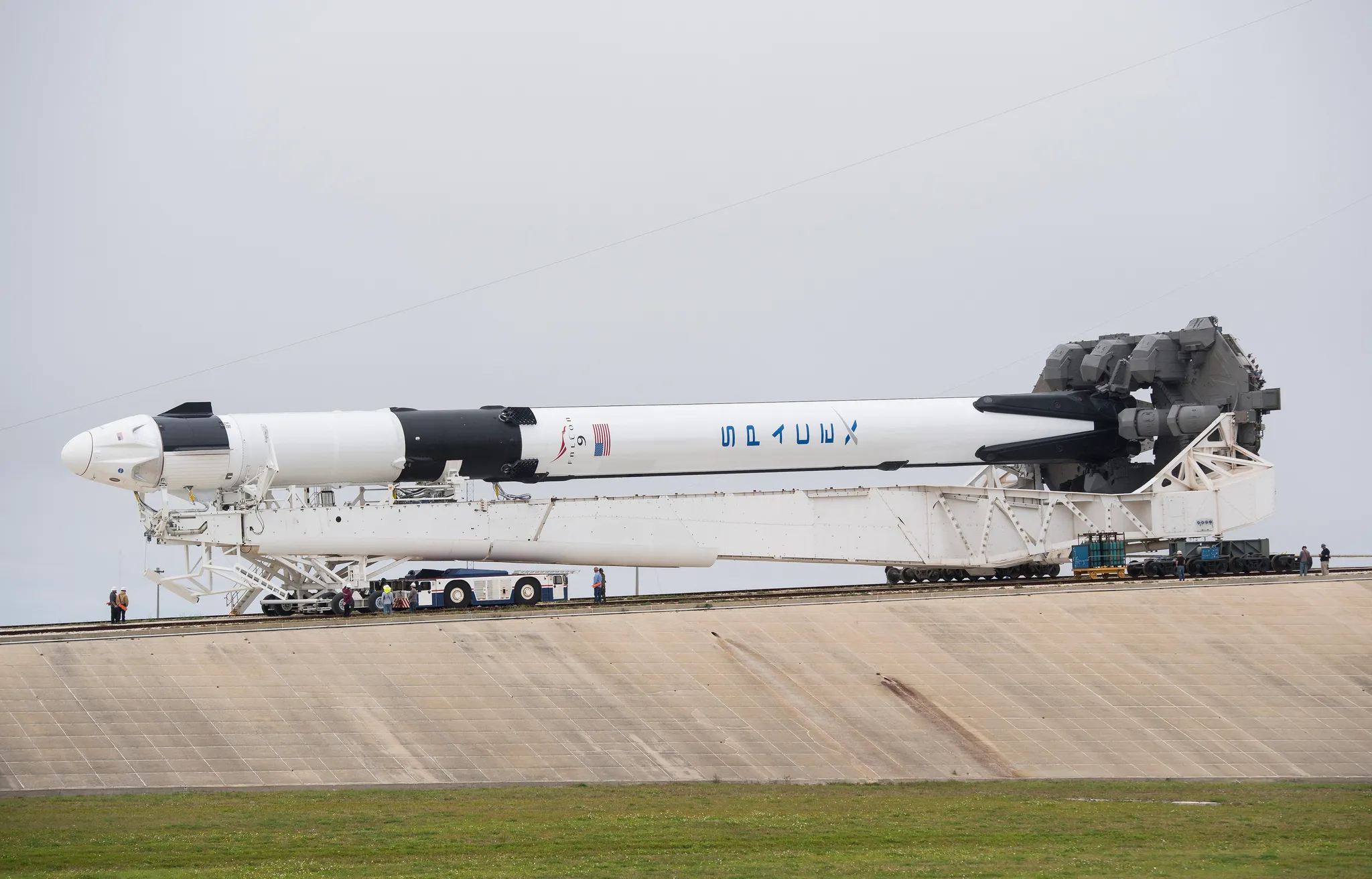 SpaceX phóng tàu Crew Dragon: Sứ mệnh mạo hiểm mở ra tương lai vũ trụ